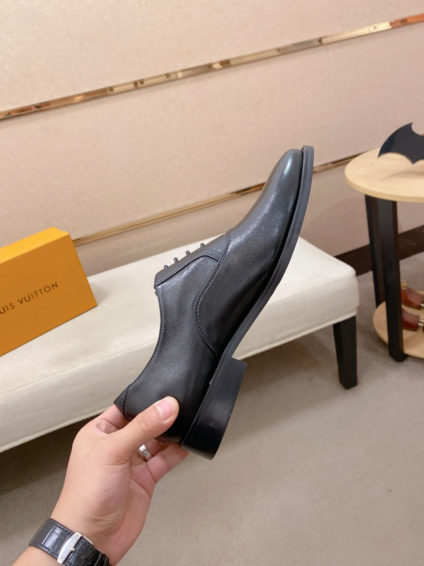 Men's men's shoes 💰 520💰⚡️New models on the market⚡️ Louis Vuitton (Louis Vuitton/LV) casual, business formal wear! Made with pure Italian craftsmanship, the upper is made of first-layer cowhide, which is full of texture! The lining is cowhide and the original rubber leather shoe outsole. The style is atmospheric and comfortable! Positive code 38-44